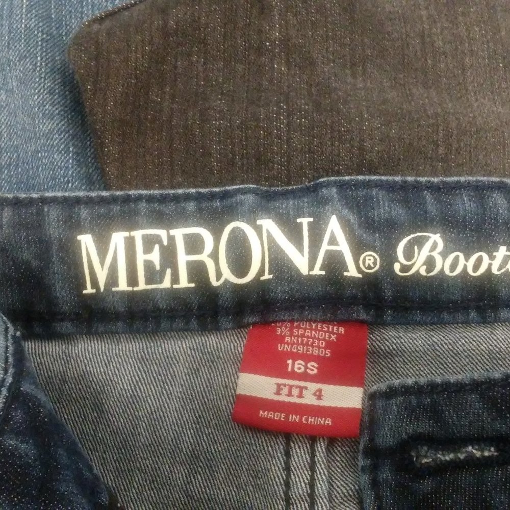 RESALE LOTS | 5 Assorted Pre-Loved Women Jeans - Picture 8 of 16